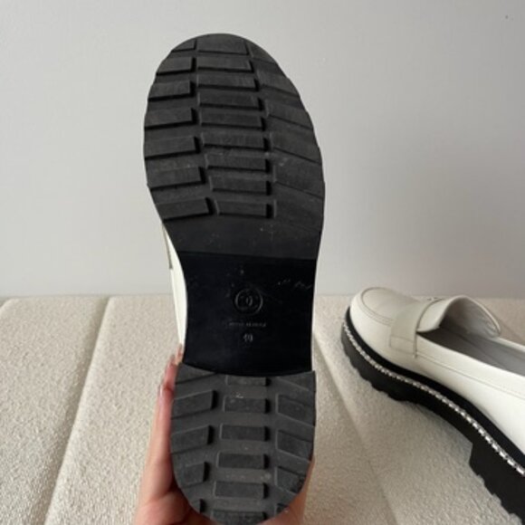 Chanel Patent Leather Flats - Picture 8 of 13